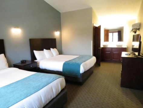 Picture of a room offered in the Discounts & Promotions at the Edgewater Hotel